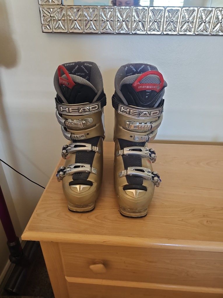Ski Boots Women Size 9