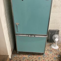 Old GE Refrigerator Works!