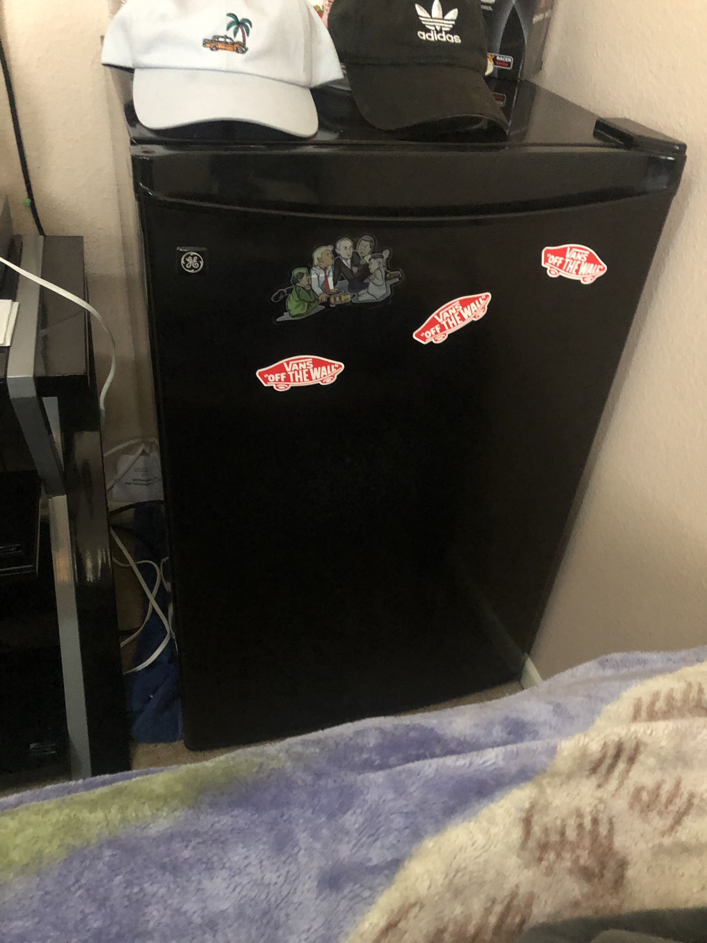 Mini fridge