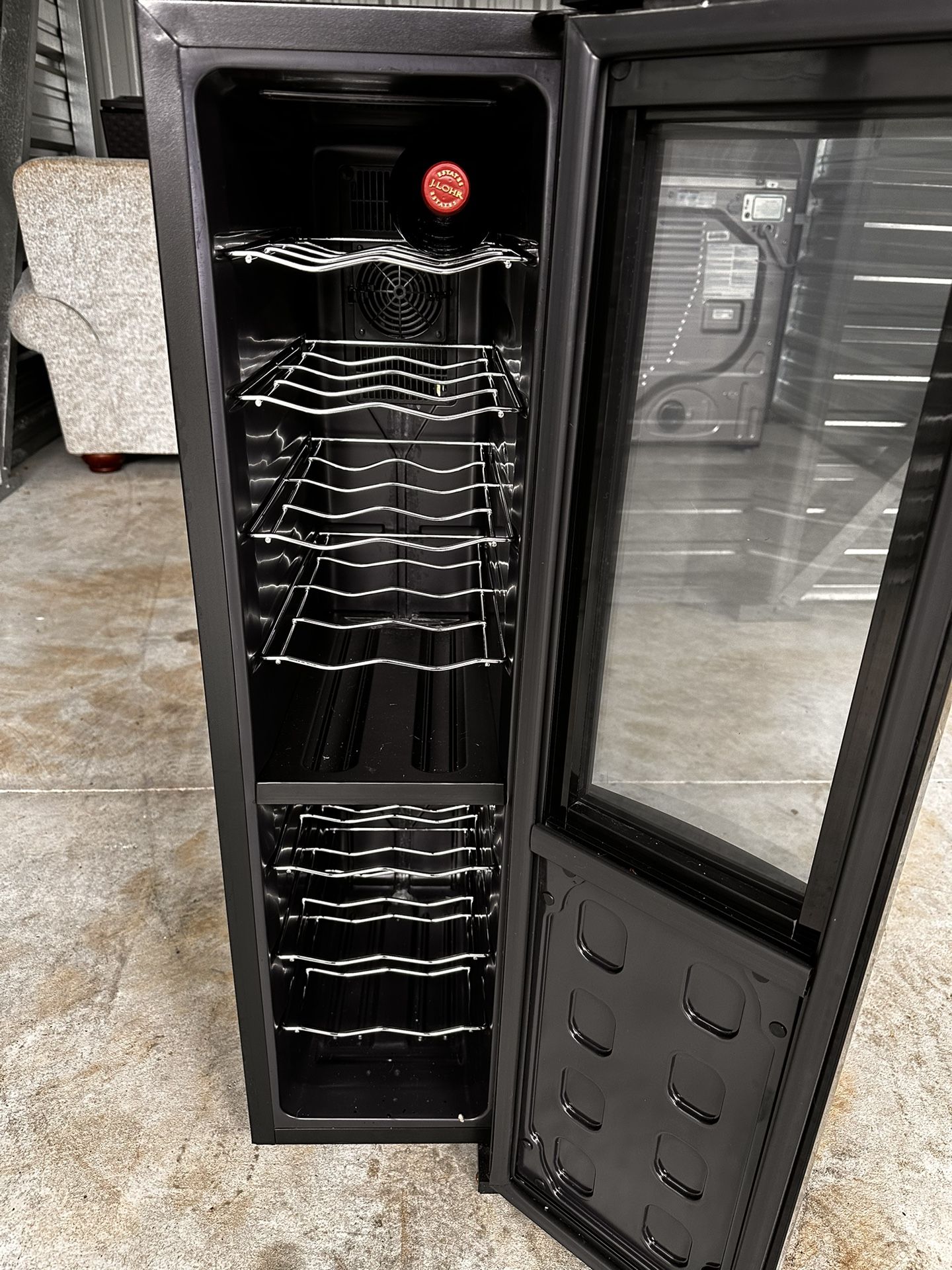 Wine fridge for Sale in Kalamazoo, MI OfferUp