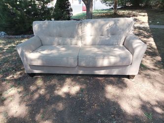 Delivery Available - Clean 3 Cushion Sofa