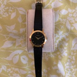 Gucci Ladies Watch Leather Strap