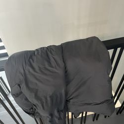 Men’s Winter Coat Size Medium 