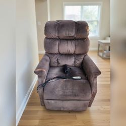 Golden Recliner Lift Chair - Like New – Cheshire, CT