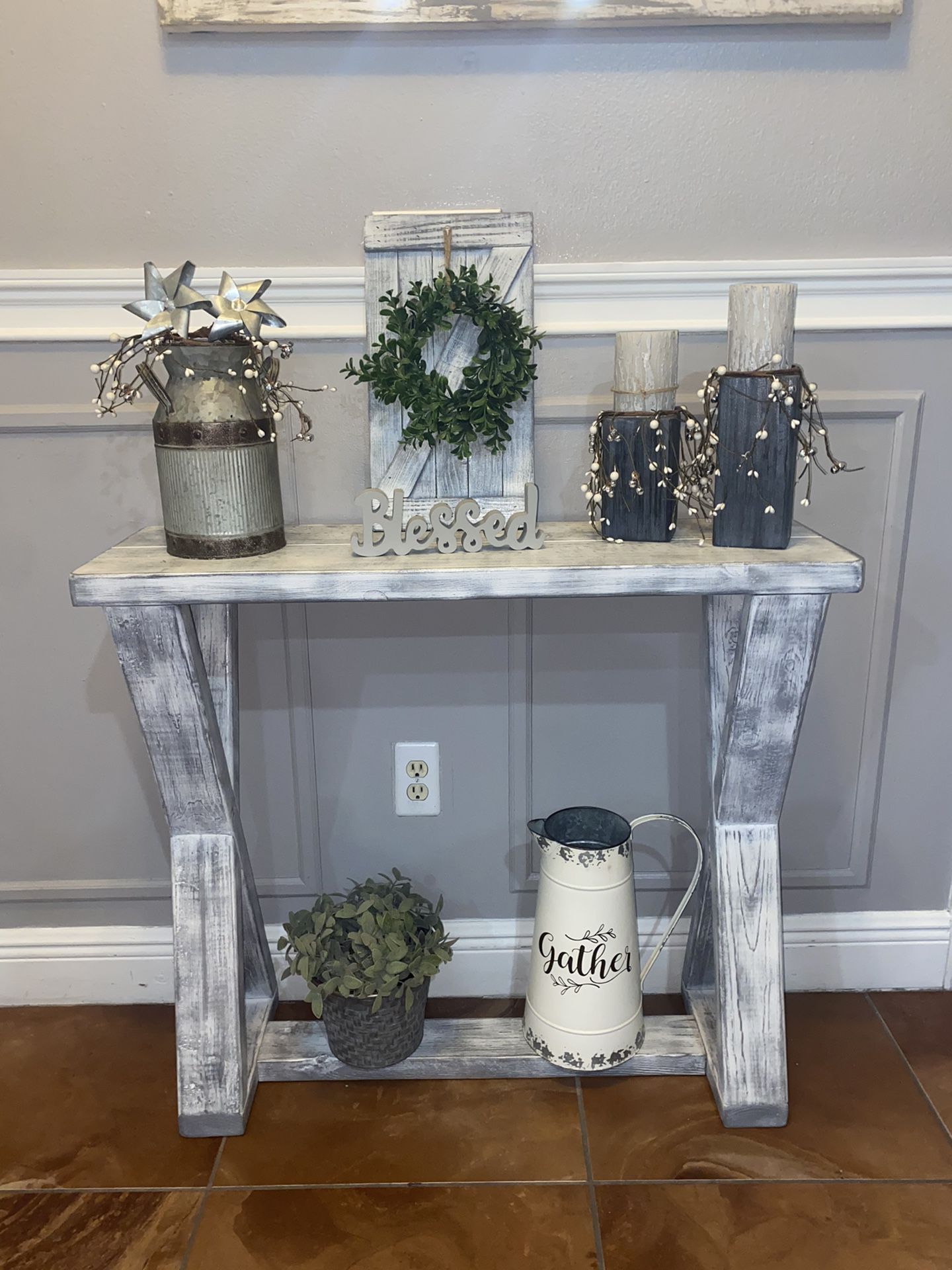 Gorgeous white distressed entry table