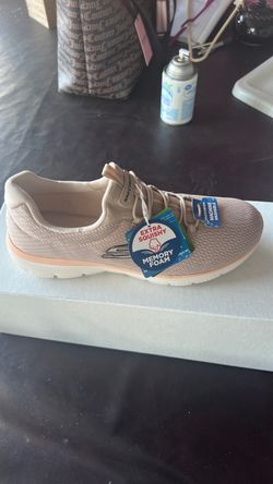 Skechers