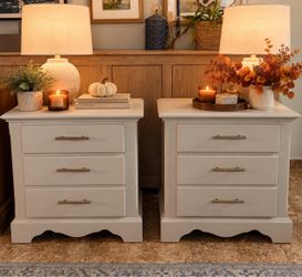 Pair of White 3-Drawer Nightstands