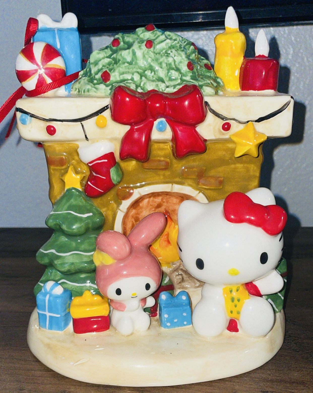 Hello Kitty Fireplace Ceramic