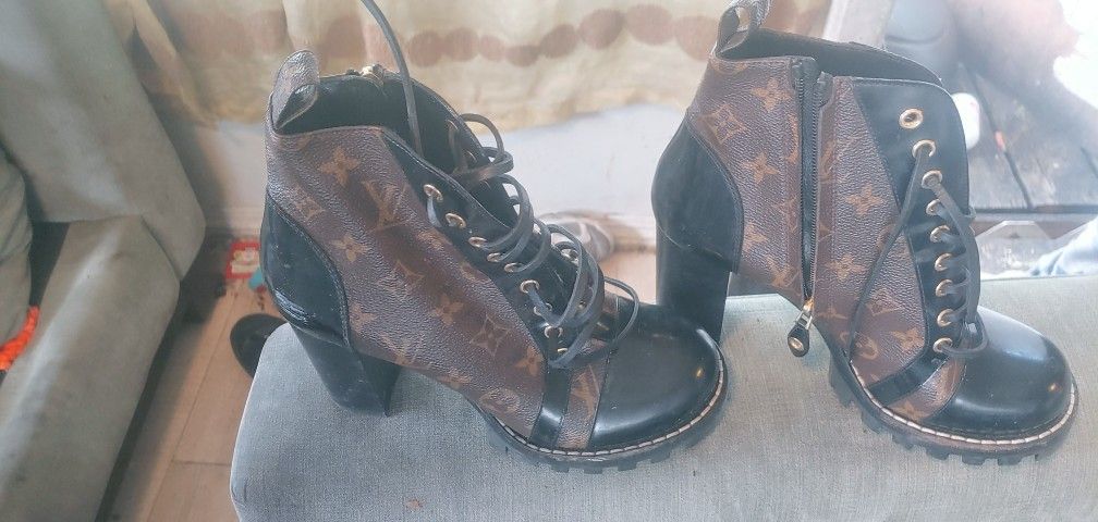 Louis Vuitton Star Trail Ankle Boots