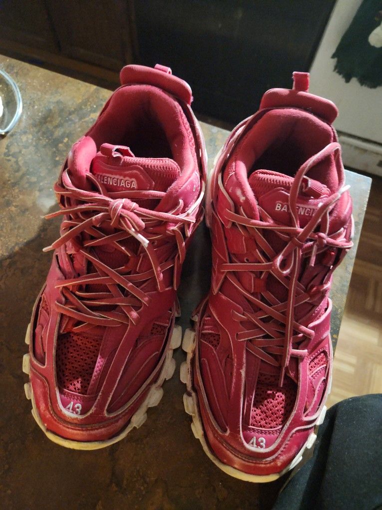 Balenciaga Tracks