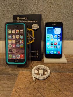 Apple iPhone SE 3rd/2nd Gen 128GB/64GB Unlocked