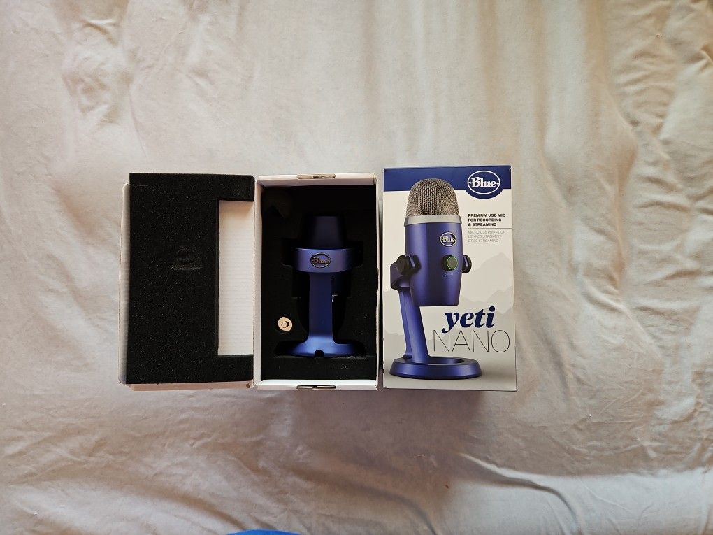 Yeti Nano Microphone Navy Blue