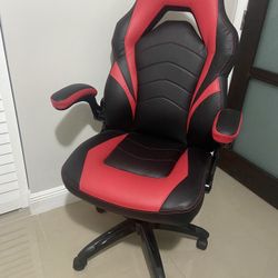 BRAND NEW EMERGE GAMING CHAIR