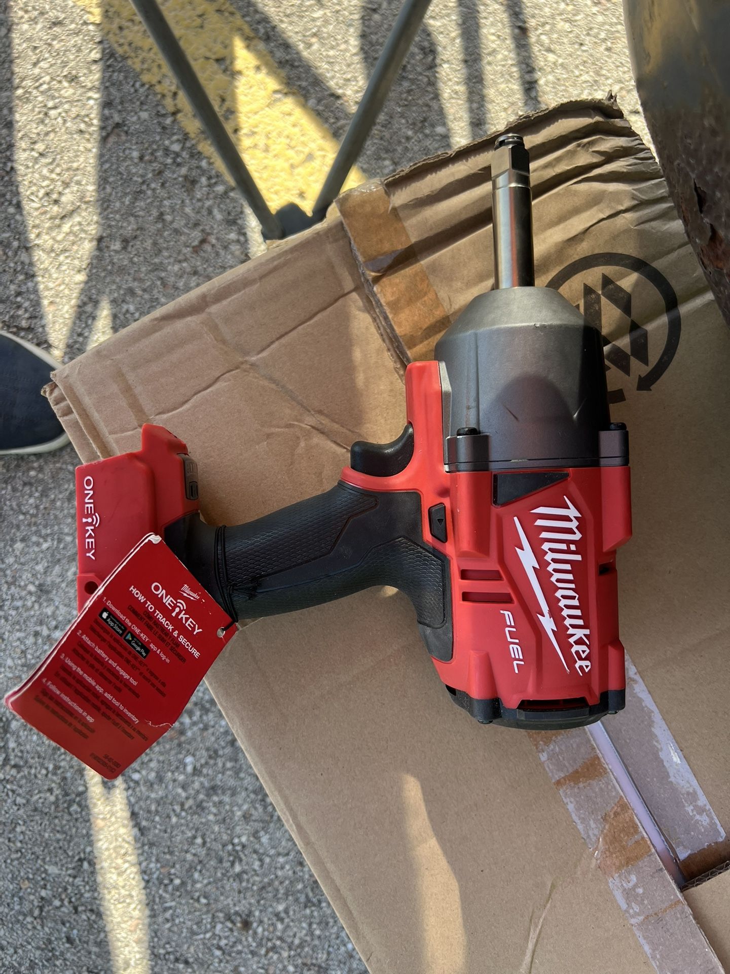 Milwaukee M18 ONE-KEY FUEL 18V Lithium-lon Brushless Cordless 1/2 in. Impact...