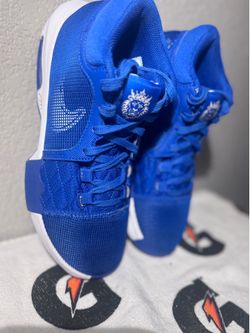 Youth shoes