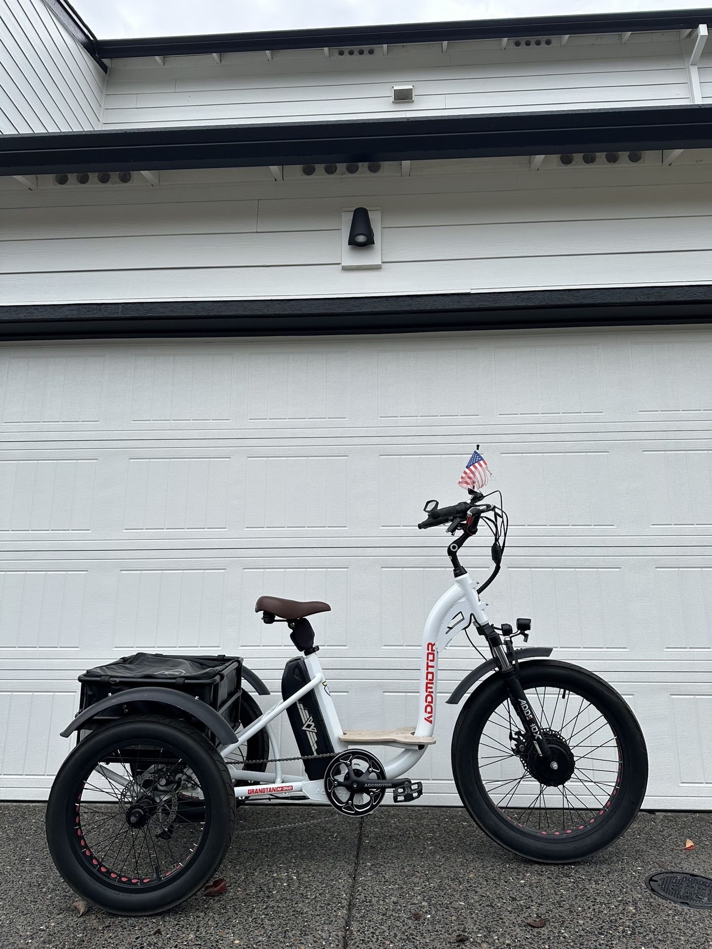 Addmotor Grandtan M-340 Electric Fat Tire Tricycle Trike - Only 263 miles - Bike