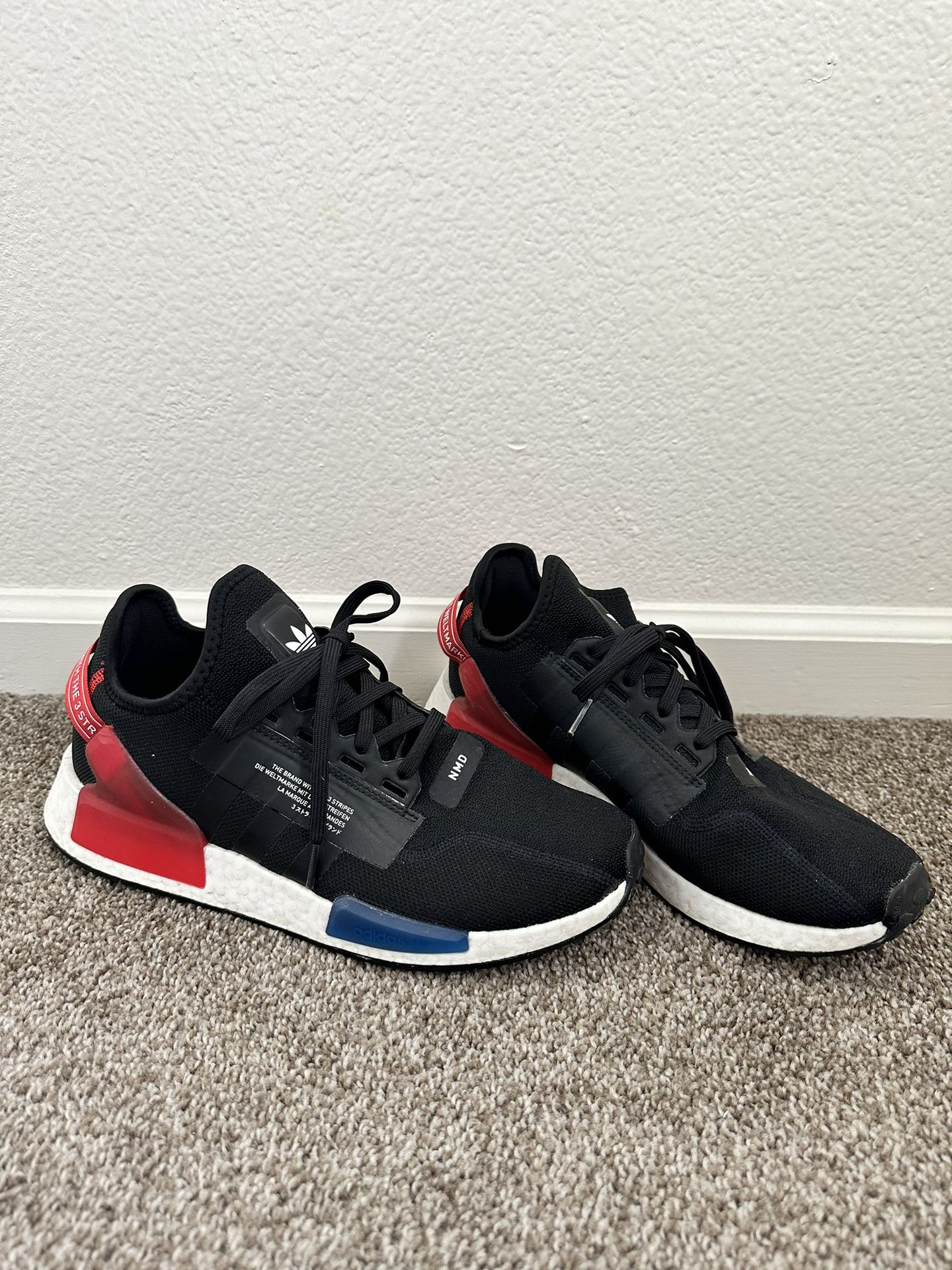 Men's NMD R1 V2 Casual Sneakers 
