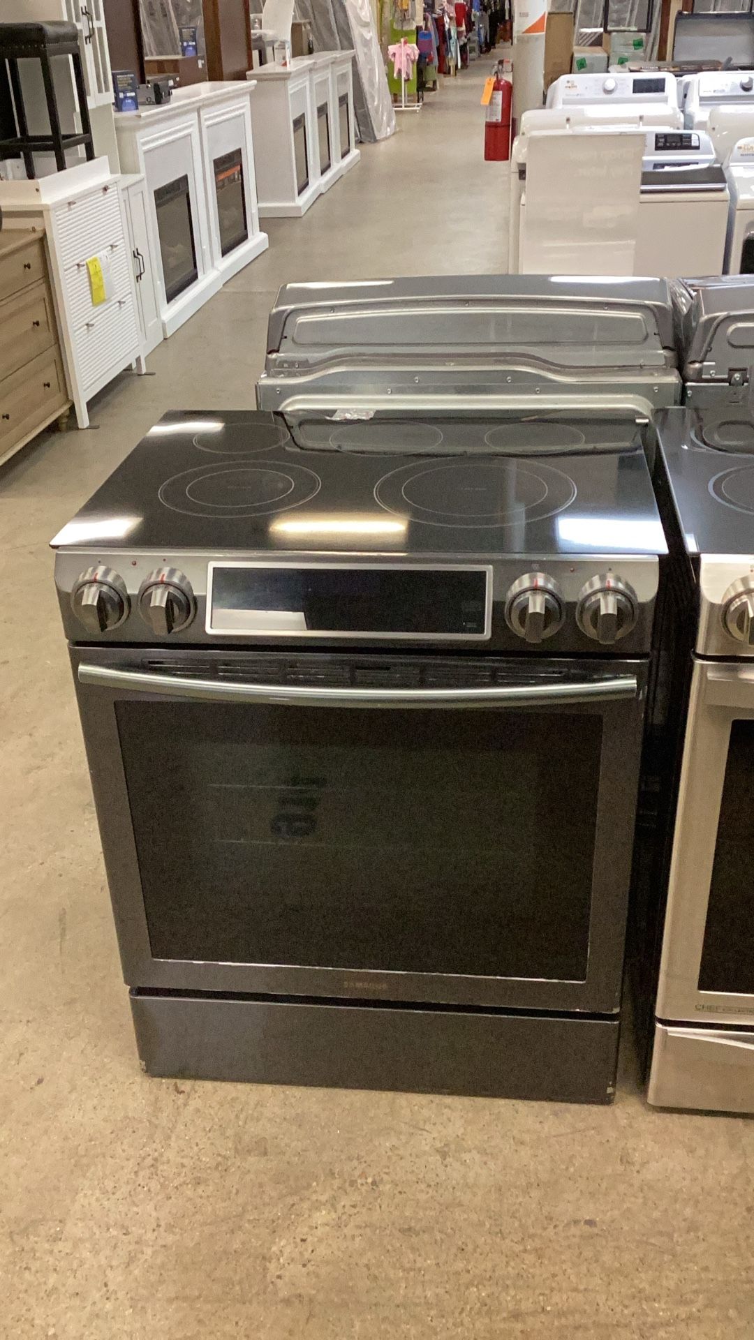 Samsung Electric Used Stove 5.8 Cu Ft