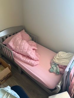 Gray Toddler Bed Set