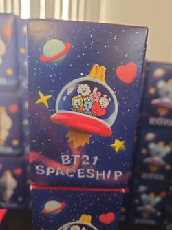 Mc Donald's BT21 spaceship