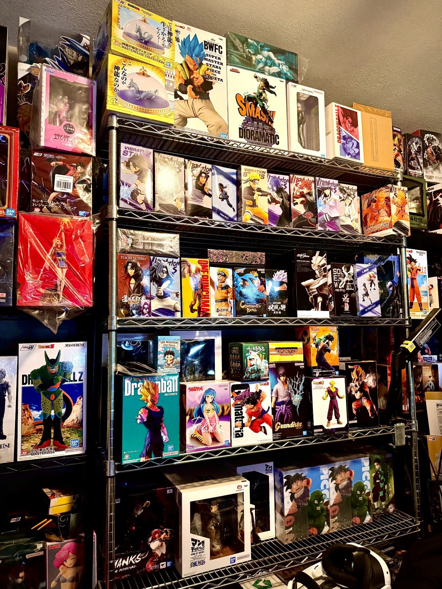 Anime Figures And Collectibles