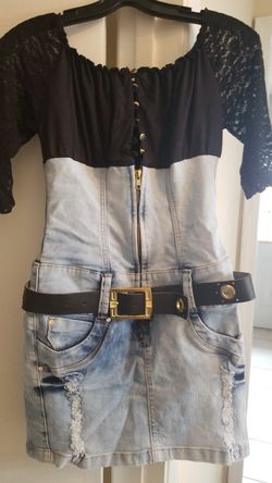 Vestido corto nuevo ,está nuevo ☺️