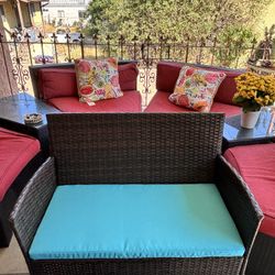 Outdoor Furniture Table And Chairs