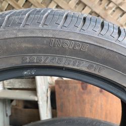 Tire 225/45R17 91V