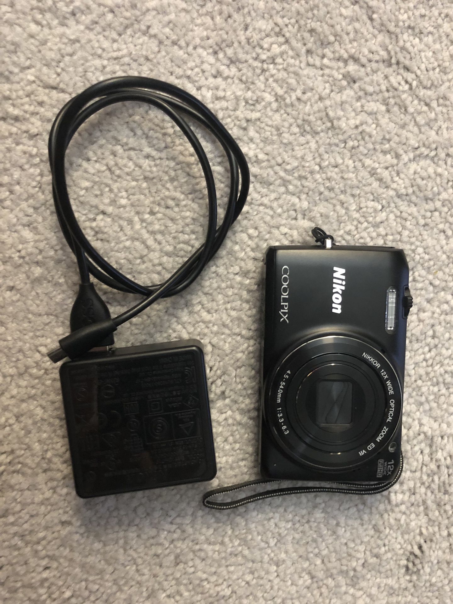 Nikon COOLPIX S6800 16.0MP Digital Camera - Black