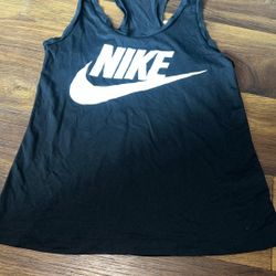 nike small