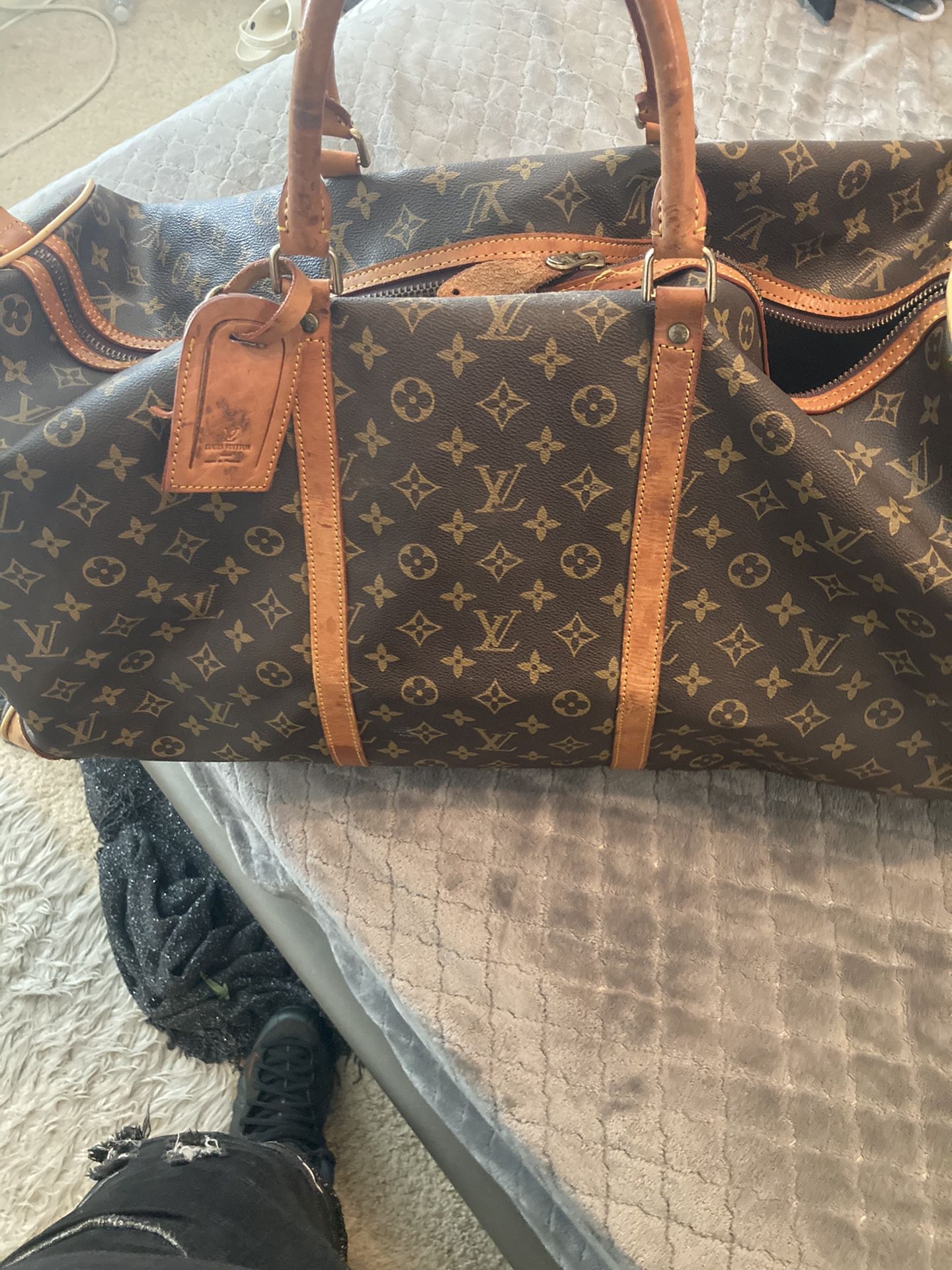 Mens Louis Vuitton Damier Duffle Bag for Sale in Charlotte, NC - OfferUp