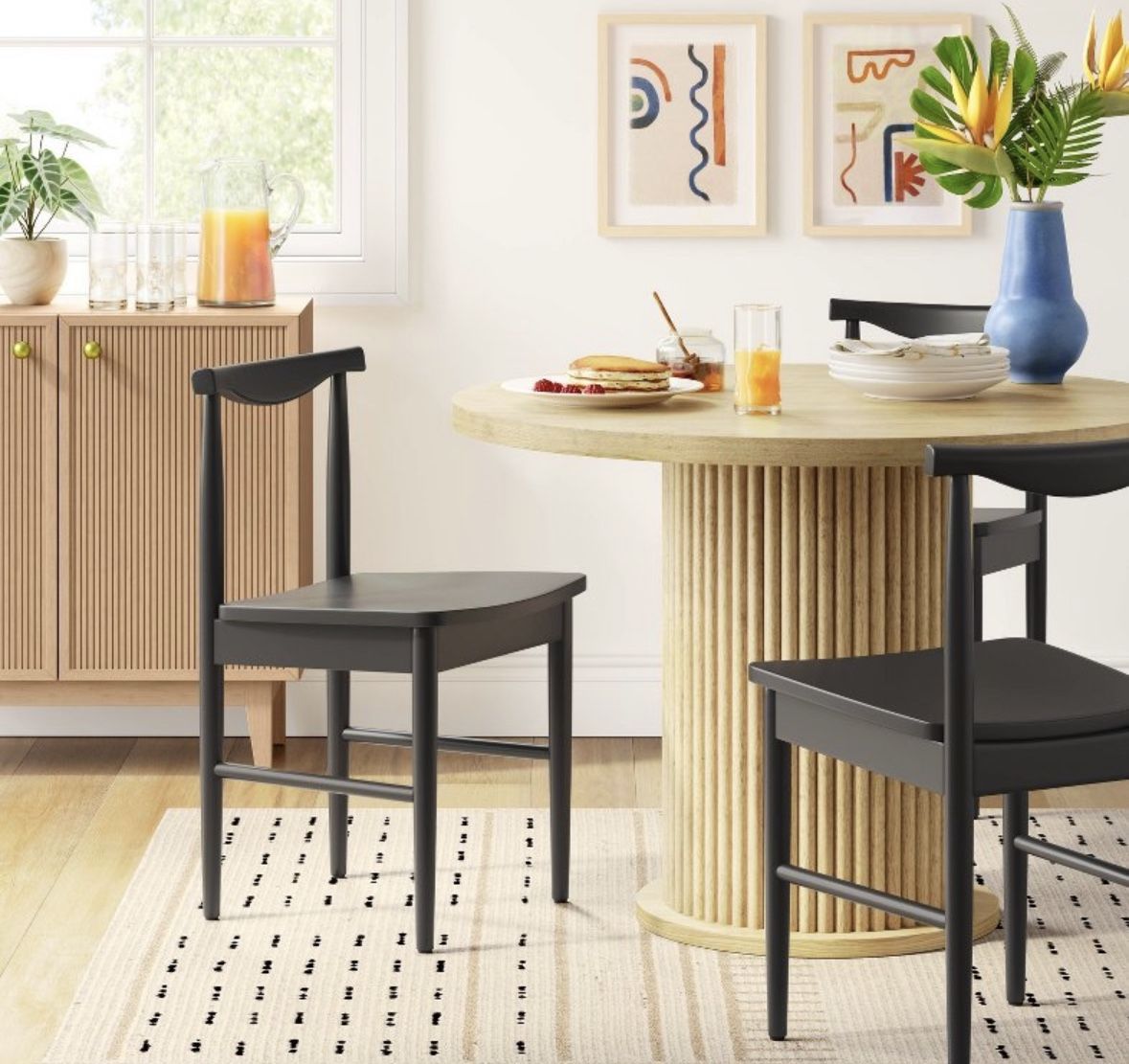 Threshold Trumbull Round Pedestal Dining Table With Fluted Base