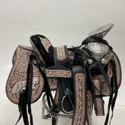 Nueva Montura Charra Bordada Con Herrage Y Fuste Plateado 