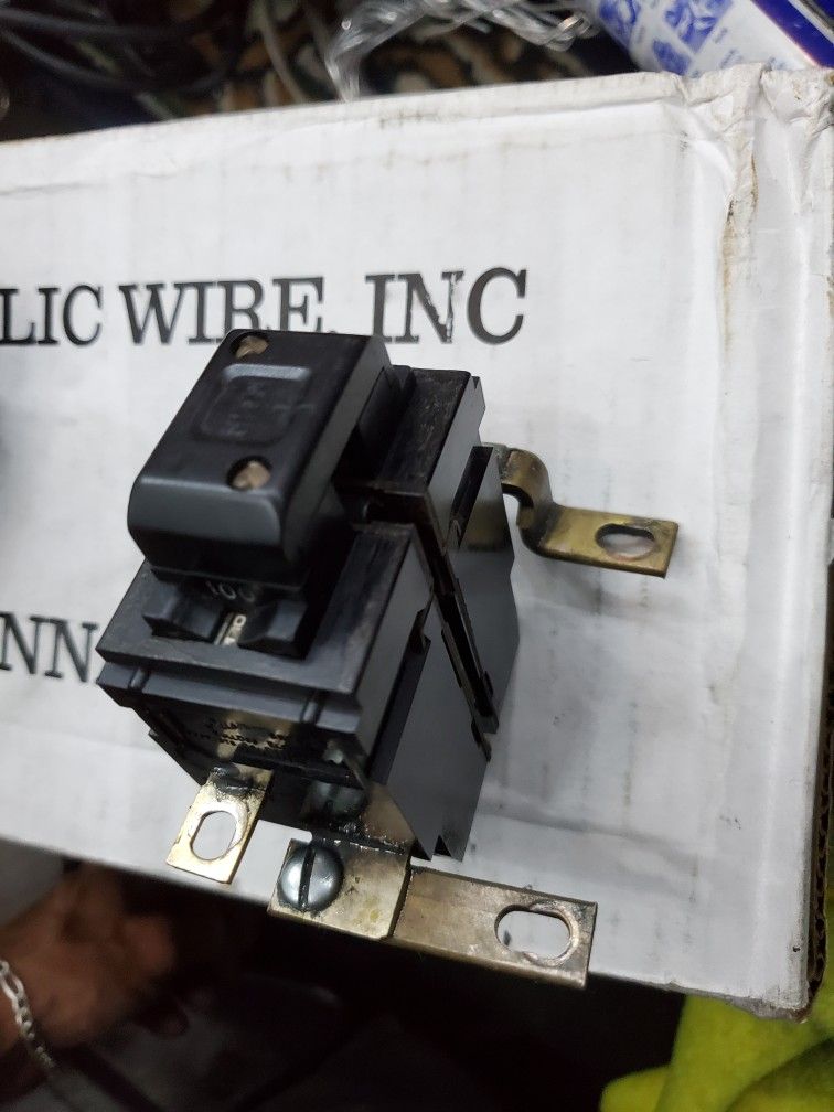 100 Amps Pushmatic Main Breaker Perfect Conditions