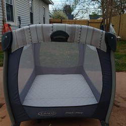 Graco  Pack N Play 