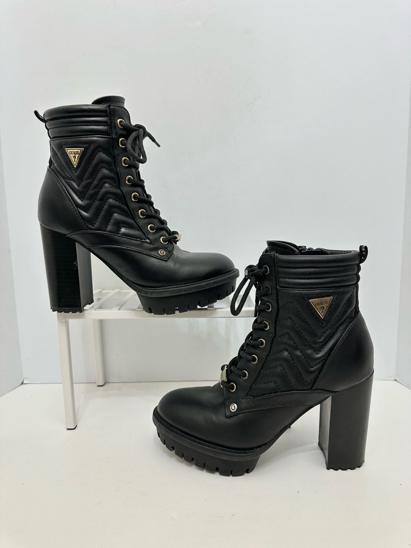 Guess Manners high heel platform side zipper boots size 5.5