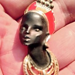 Vintage Blackamoor African Queen Brooch 