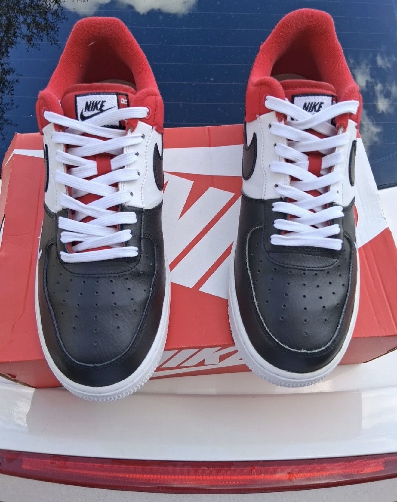 Nike Air Red White Black Size 10.5 Men's Use Good Condition