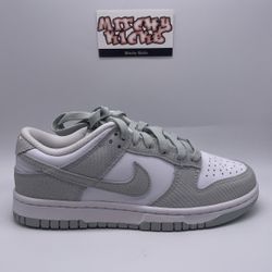 Nike Dunk Low Light Silver Corduroy (Women’s) Sz. 6.5w