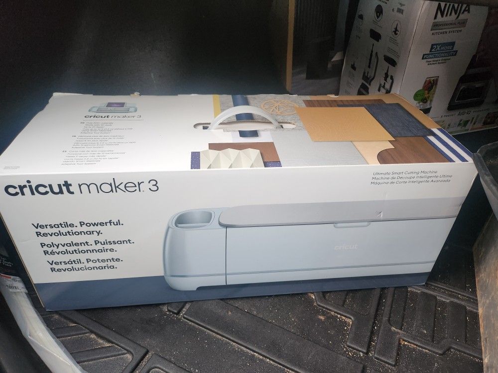 CRICUT MAKER 3
