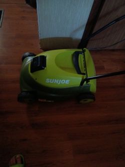 Sun Joe Electric Lawn Mower