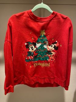 Women’s Disneyland Sweater Size Medium