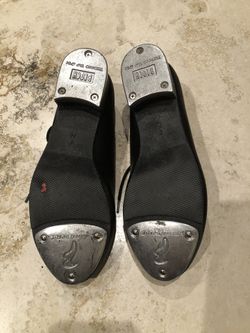 Tap shoes size 5