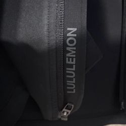 Men’s Lululemon Pace Breaker Size Xs