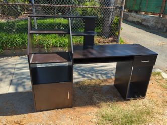 Free large desk