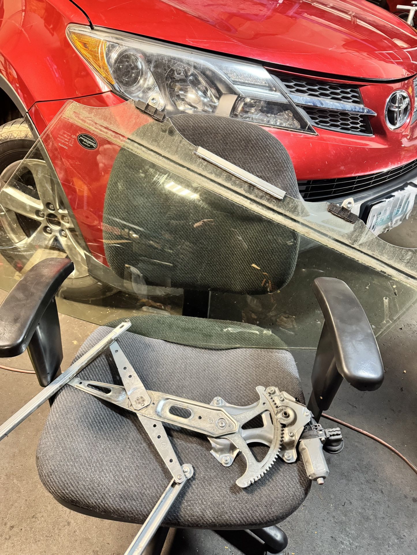 2015 RAV4 Driver Door Glass With Regulator