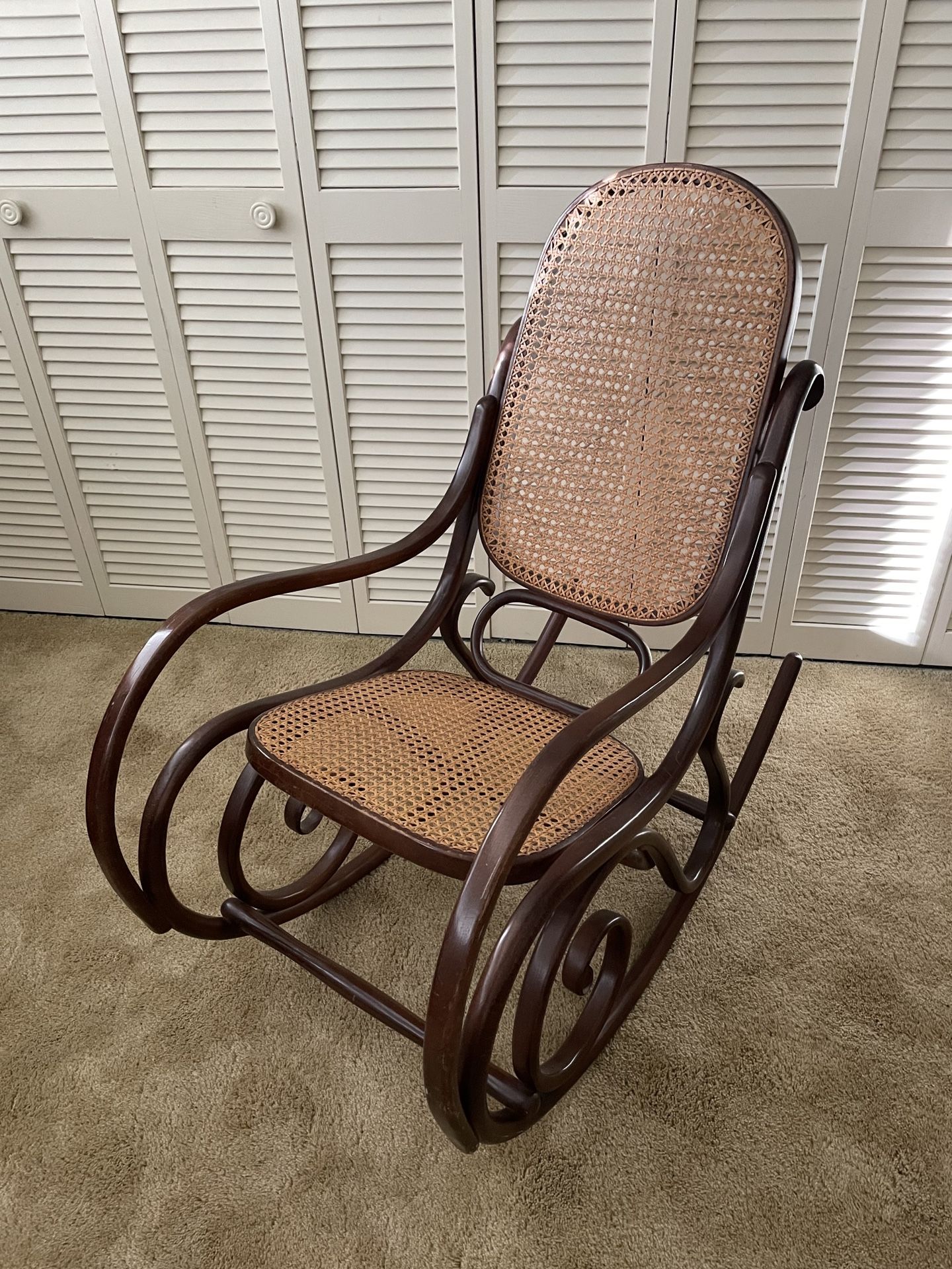 Bentwood Rocker (1973) Original Cane