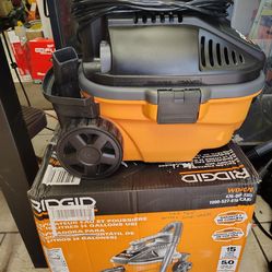 Ridgid 4 gallon wet and dry vacuum