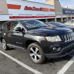 2011 Jeep Compass Sports 4x4 (5 Speed)
