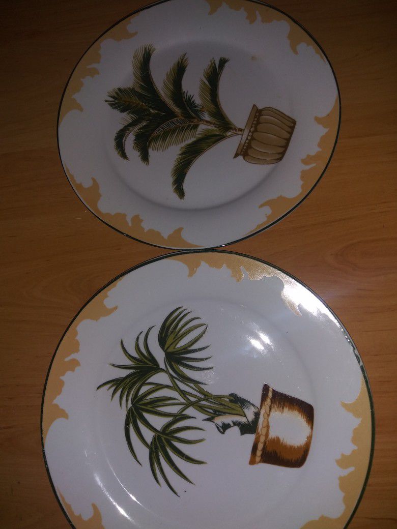 Palm Tree Collectible Plates Decor. 10.5" Dia.$1Each,  Like New